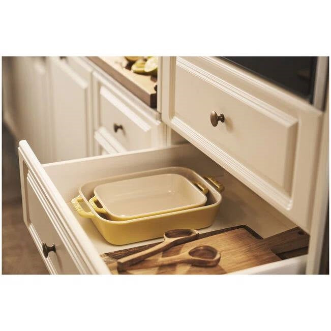 2 Piece Stoneware Casserole Dish Set in Yellow / Ivory