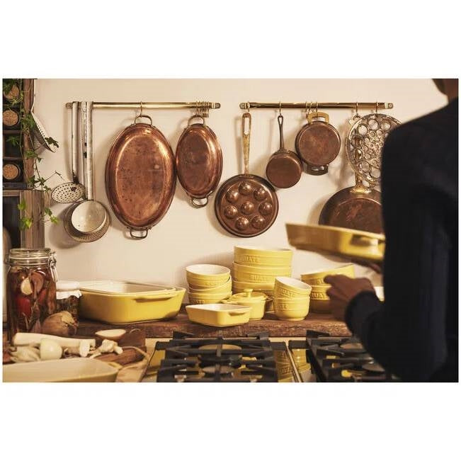 2 Piece Stoneware Casserole Dish Set in Yellow / Ivory