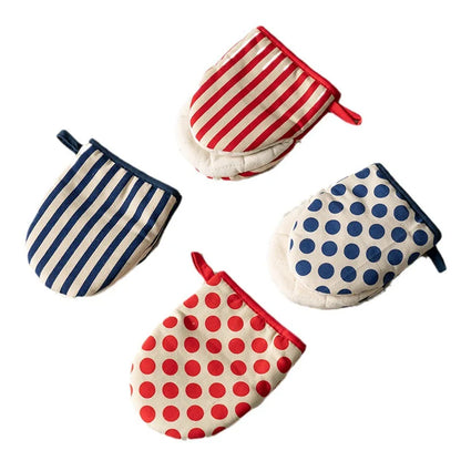 Polka Dot Heat Resistant Oven Mitts